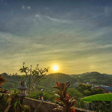 Alit Cottage Batumadeg Exterior photo